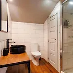Σπίτι διακοπών Townhouse - Comfort And Style In The Historic Heart Of
