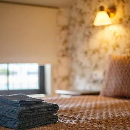 Townhouse - Comfort And Style In The Historic Heart Of * Seia